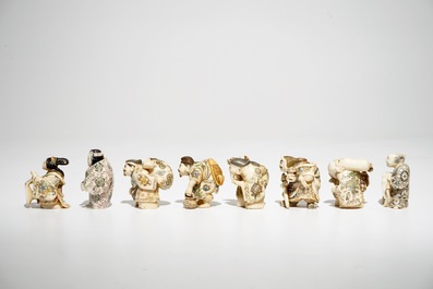 Eighteen Chinese and Japanese ivory netsuke, 19/20th C.