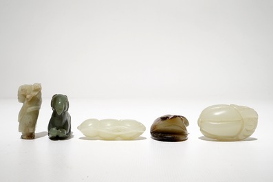 Vijf Chinese jade sculpturen, 19/20e eeuw