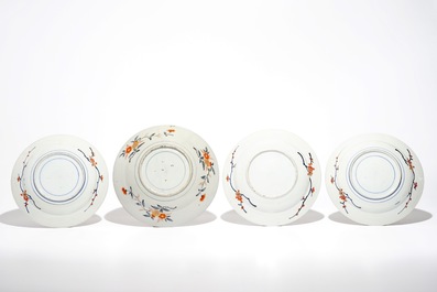 Quatres plats en porcelaine Imari de Japon, Edo, 18&egrave;me