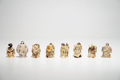 Eighteen Chinese and Japanese ivory netsuke, 19/20th C.