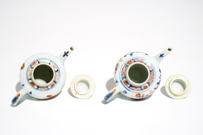 A pair of miniature Chinese Imari style teapots and covers, Kangxi