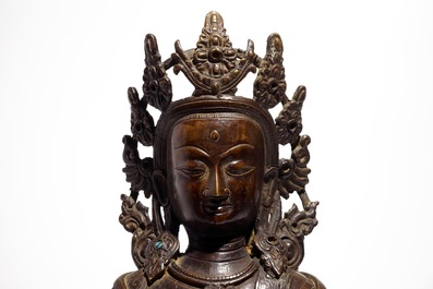 A large bronze figure of Buddha Dipankara, Nepal, 18/19th C.