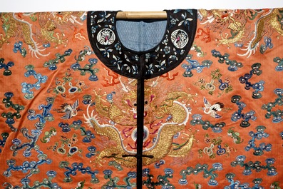 A Chinese embroidered silk robe with dragons, Qing