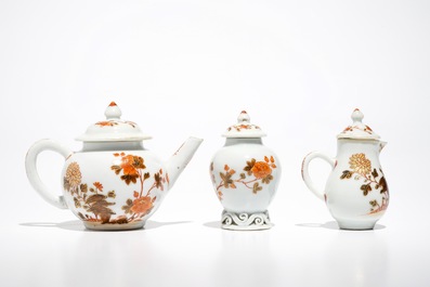 A Chinese milk and blood 32-piece miniature tea set, Qianlong