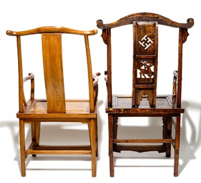 Two Chinese elm yoke-back chairs, 19/20th C.