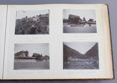 Een foto-album met foto's uit China en Japan, ca. 1900