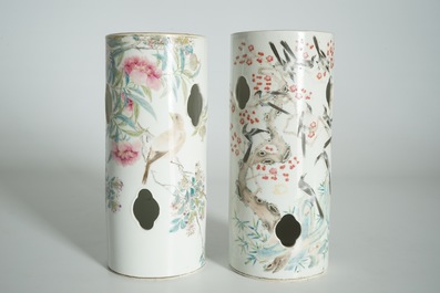 Deux porte-chapeaux en porcelaine de Chine qianjiang cai, 19/20&egrave;me