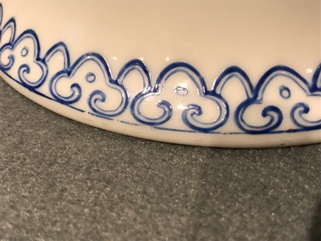 Une paire de petites jardini&egrave;res en porcelaine de Chine famille rose, d&eacute;but du 20&egrave;me