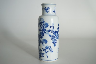 A Chinese blue and white rouleau vase with floral design, Kangxi