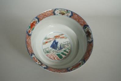 A Chinese famille verte bowl with Buddhist lions, Kangxi