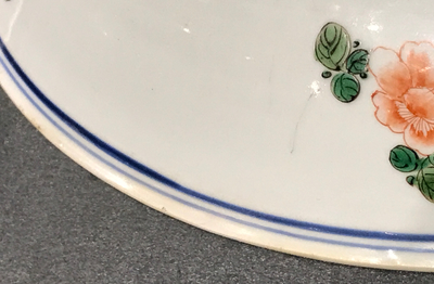Un plat en porcelaine de Chine famille verte, Kangxi