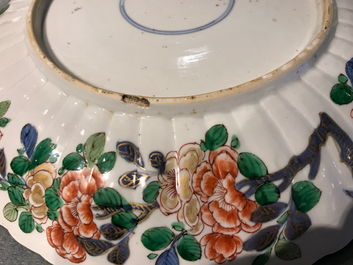 Un plat polylob&eacute; en porcelaine de Chine verte-Imari pour le march&eacute; japonais, Kangxi