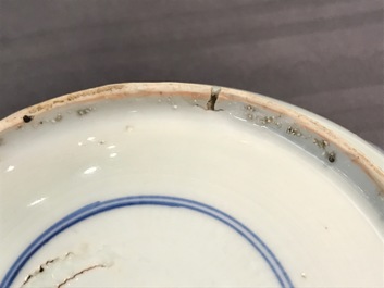 A Chinese blue and white bowl with figures, Kangxi, and a klapmuts crane bowl, probably Wanli