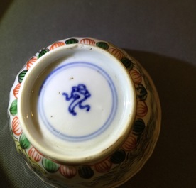 Quatre tasses et soucoupes en porcelaine de Chine famille verte, Kangxi