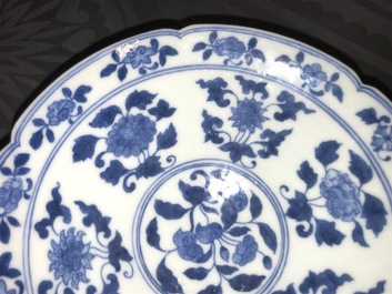 A Chinese blue and white bowl with flowers and fruits, 19th C.