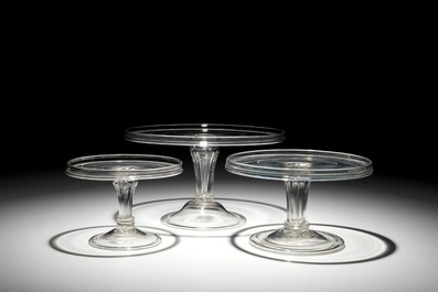 Three ascending English glass tazza on stem, 19th C.