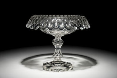 A Val Saint-Lambert crystal bowl on foot, 19th C.