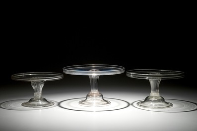 Three ascending English glass tazza on stem, 19th C.