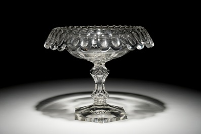 A Val Saint-Lambert crystal bowl on foot, 19th C.