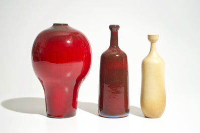 Trois vases modernistes aux &eacute;maux sang de boeuf et mats, Perignem, 2&egrave;me moiti&eacute; du 20&egrave;me