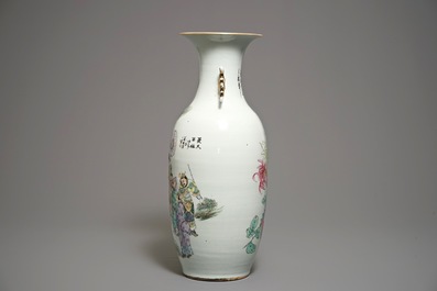 A Chinese famille rose two-sided design vase, 19/20th C.