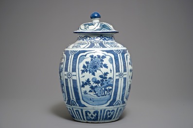 A large Chinese blue and white baluster vase and cover, Wanli