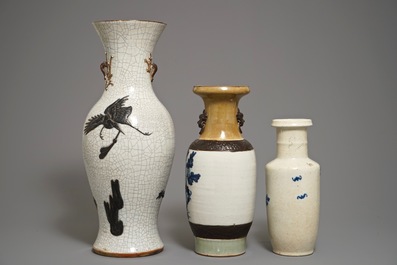 Three Chinese Nanking crackle glazed blue and white vases, 19th C.