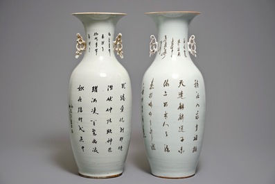 Deux grands vases en porcelaine de Chine famille rose, 19/20&egrave;me