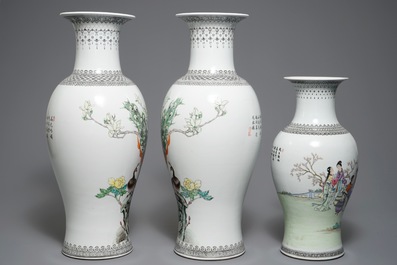 Trois vases en porcelaine de Chine famille rose, R&eacute;publique, 20&egrave;me