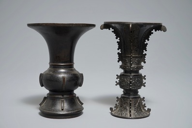 Two Chinese bronze gu-shaped vases, 17/18th C.