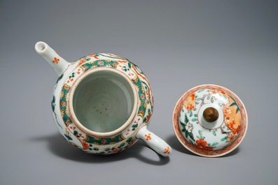 A Chinese famille verte 'Phoenix' teapot and cover, Kangxi