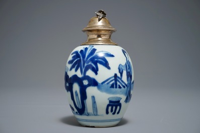 A Chinese blue and white silver-mounted tea caddy with Long Eliza, Kangxi