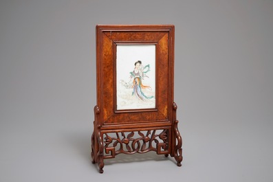 19-20世纪 木框小粉彩瓷板