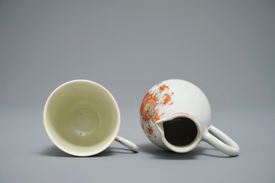 Een melkkan, een kop en een schotel in Chinees famille rose export porselein, Qianlong