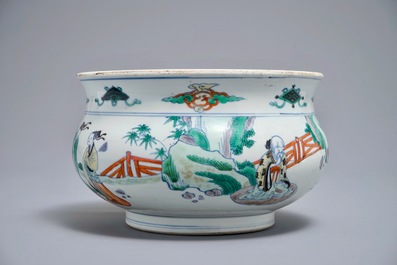 Un br&ucirc;le-parfum en porcelaine de Chine doucai &agrave; d&eacute;cor de figures dans un paysage, marque de Chenghua, Kangxi