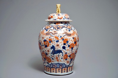 A large Chinese Imari-style vase and cover with phoenix and qilins, Kangxi