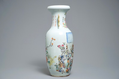 A Chinese famille rose two-sided design vase, 19/20th C.