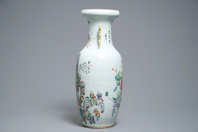 A Chinese famille rose two-sided design vase, 19/20th C.