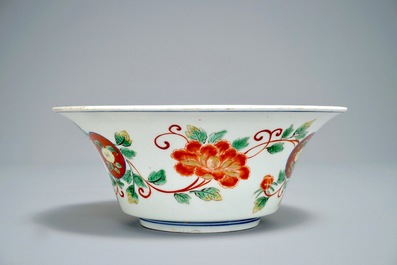 A Japanese Arita Imari-Kinrande bowl for the domestic market, Wanli mark, Edo, 17/18th C.