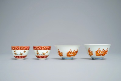 Two pairs of Chinese famille verte and iron red bowls, 19/20th C.