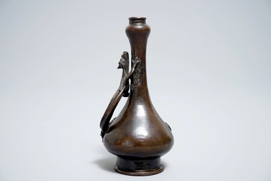 A Chinese bronze 'chilong' bottle vase, Ming/Qing, 17th C.