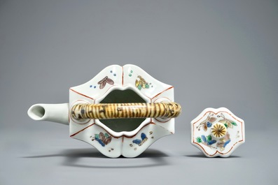 A Chinese famille verte teapot and cover, Kangxi