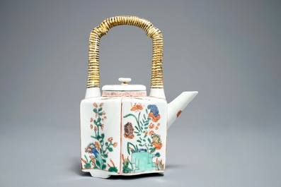 A Chinese famille verte teapot and cover, Kangxi