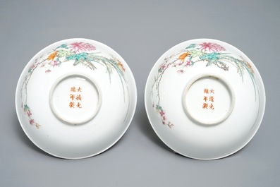 Two fine Chinese famille rose bowls with floral design, Guangxu mark, 19/20th C.