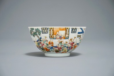 A Chinese famille rose bowl, Jiaqing mark, and a famille rose saucer, 19/20th C.