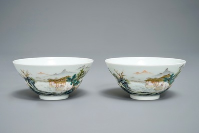 二十世纪 乾隆  风景粉彩瓷碗 两件 