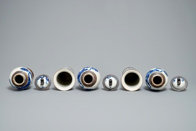 A Chinese Nanking crackle glazed blue and white five-piece garniture, 19/20th C.