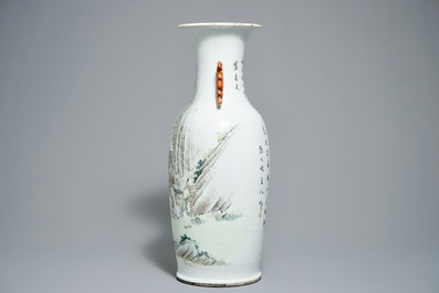 A fine Chinese qianjiang cai vase with figures in a landscape, 19/20th C.