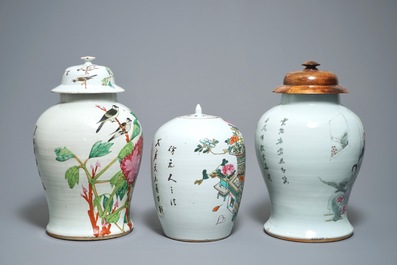 19-20世纪 粉彩和浅绛彩瓷瓶 3件