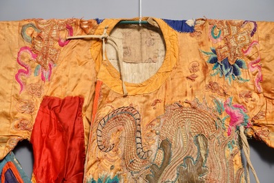 A Chinese gold-thread embroidered silk opera costume with dragon design, 19/20th C.